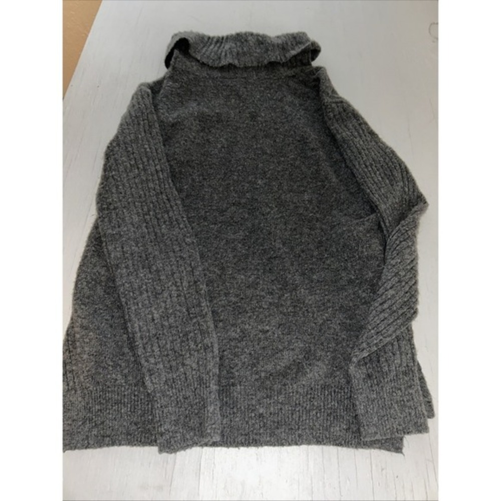 Topshop Turtleneck Sweater Size 4